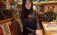 坐在学长的巧克力棒上写作业视频